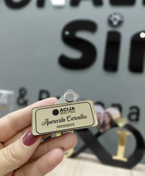 broche_acrilico_personalize_sim_dourado_1
